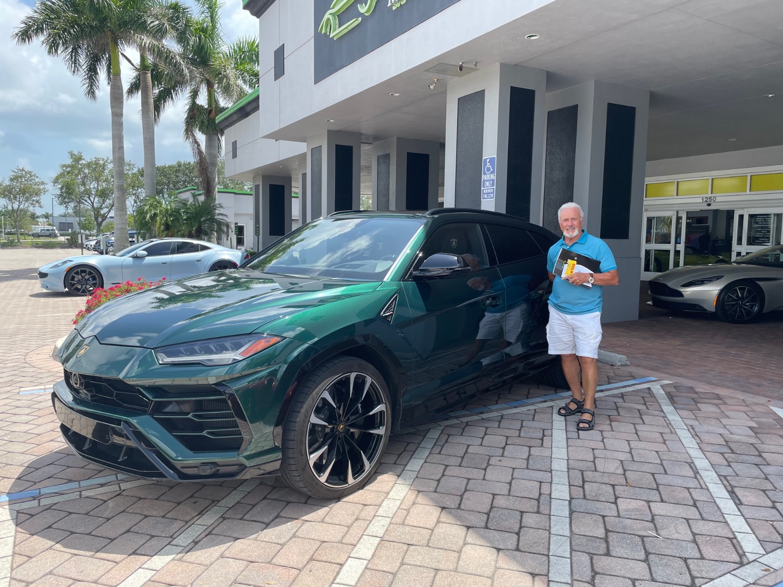 Used 2021 Lamborghini Urus For Sale ($299,995) | Naples Motorsports Inc -  Rimac Stock #22-A13477