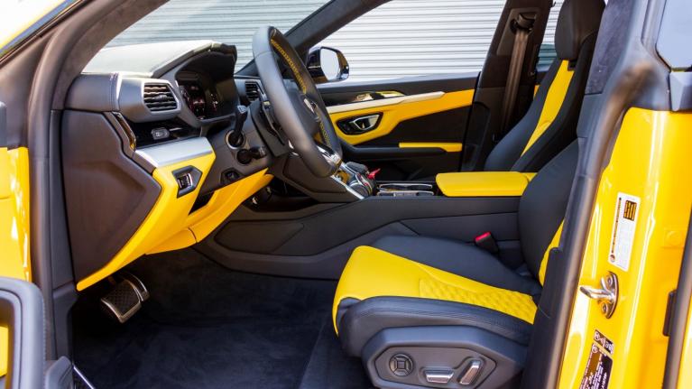 Bâche design spéciale adaptée à Morgan Plus 6 2019-present Green with  yellow striping housse de voiture pour l'intérieur